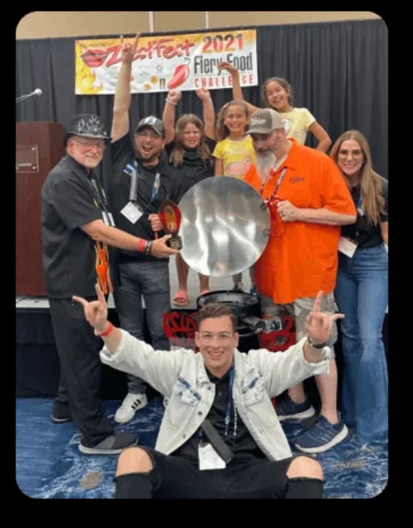Trophies and ribbons won by Chile Lengua de Fuego